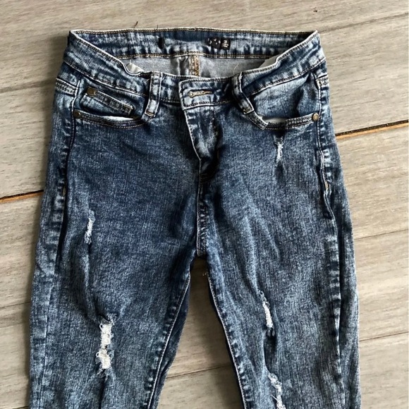 Acid washed Skinny Jeans - Picture 2 of 4